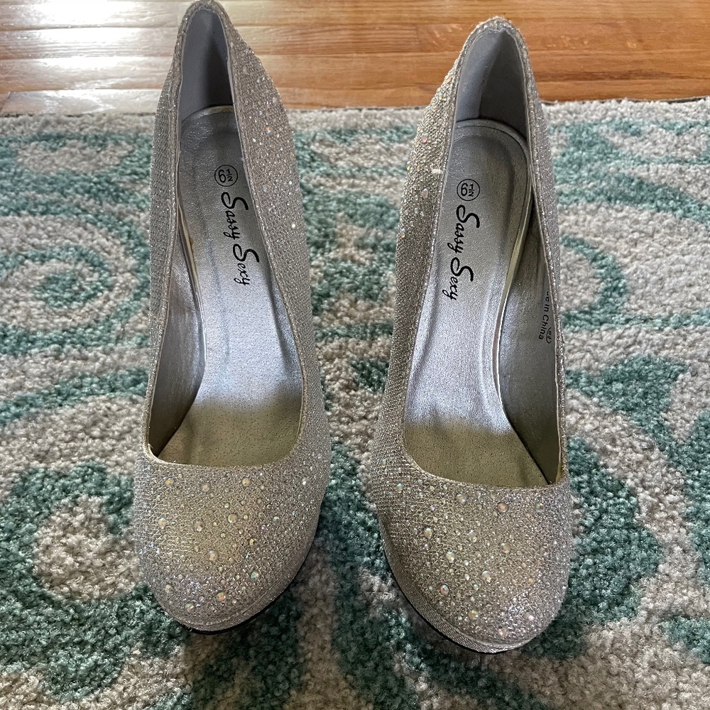 Silver sparkle heels